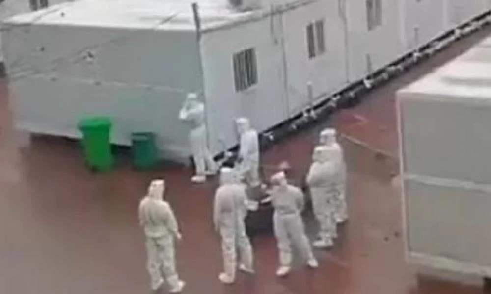 Κίνα: Χωρίς οίκτο - Σε μεταλλικά κοντέινερ οι ασθενείς με κορονοϊό